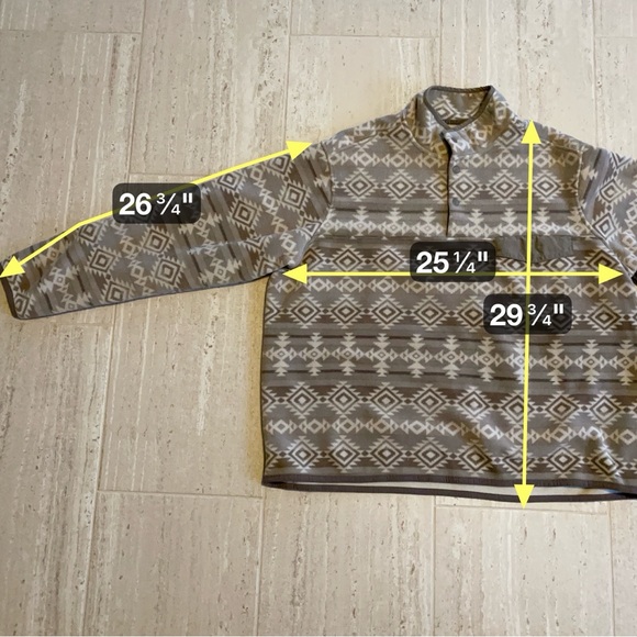 Men's Geometric Patterned Pullover - Picture 4 of 5